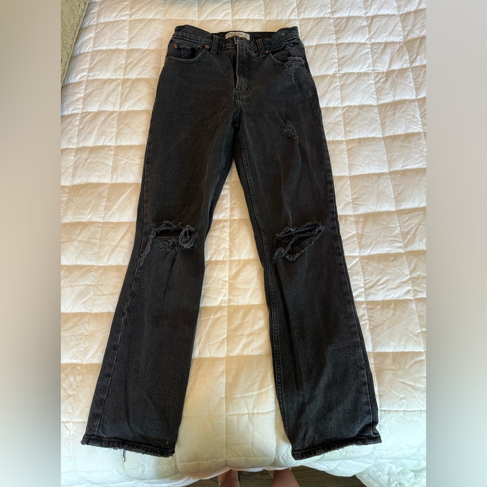 Abercrombie 90s Straight Ultra High Rise in black